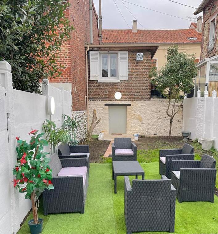 Jolie Petite Maison Avec Un Grand Jardin Montmagny Eksteriør billede